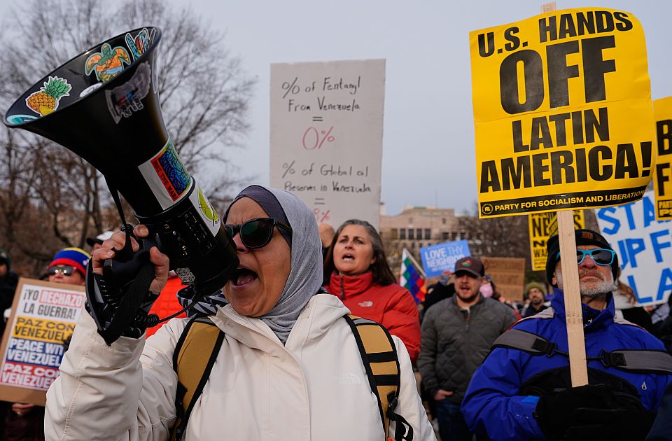Reakcije na napad SAD u Venecueli: Pozivi na poštovanje međunarodnog prava 