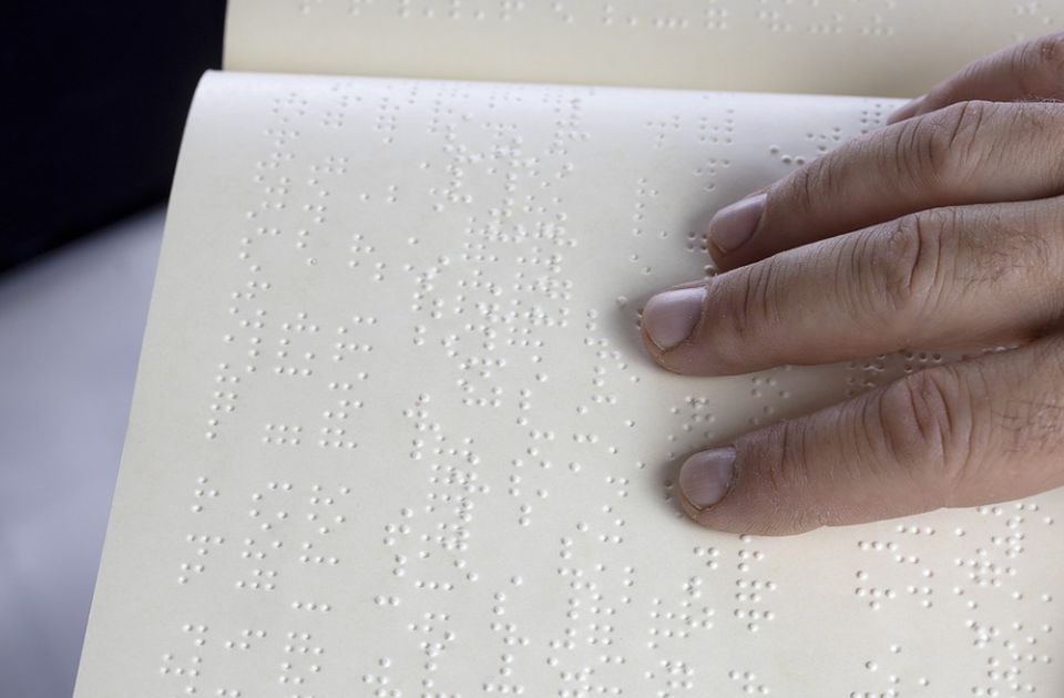 Savez slepih Srbije podneće inicijativu za ozakonjenje Brajevog pisma