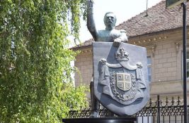 FOTO: Otkriven i osveštan spomenik voždu Đorđu Stratimiroviću u Sremskim Karlovcima