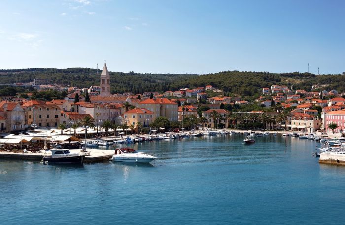 Ponovo uhapšeni napadači na sezonce na Braču