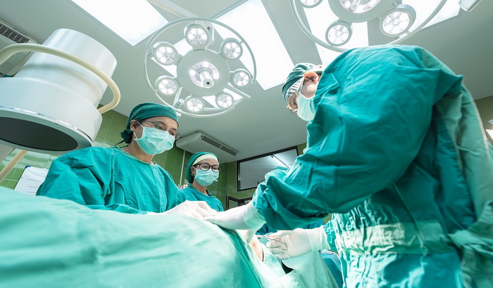 Hirurg ugravirao svoje inicijale na jetri pacijenata