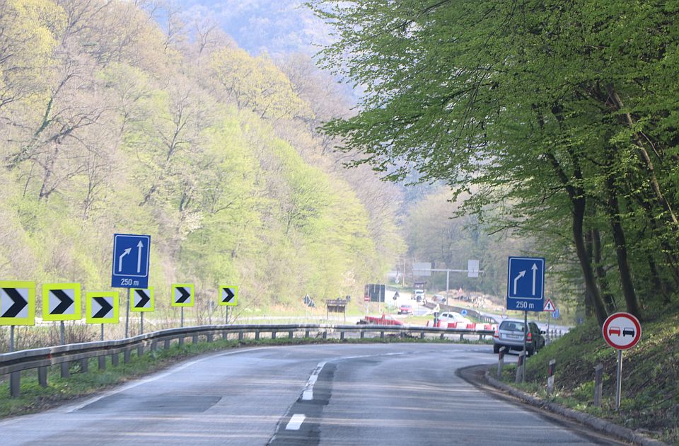 Put na Iriškom vencu oštećen u odronu, sanacija će trajati do polovine oktobra