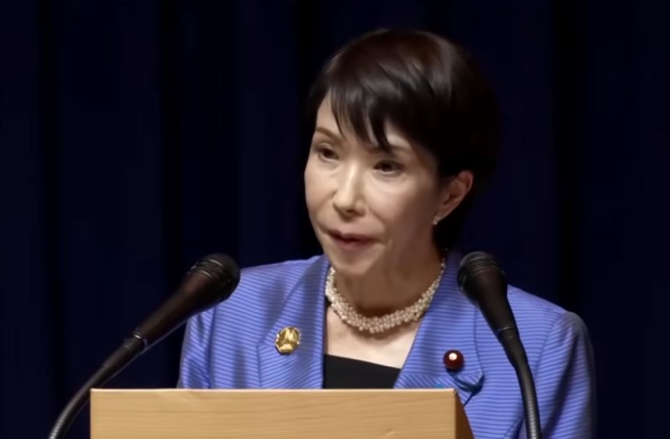 Premijerka Japana rekla da spava samo dva sata noću i pozvala kolege da 