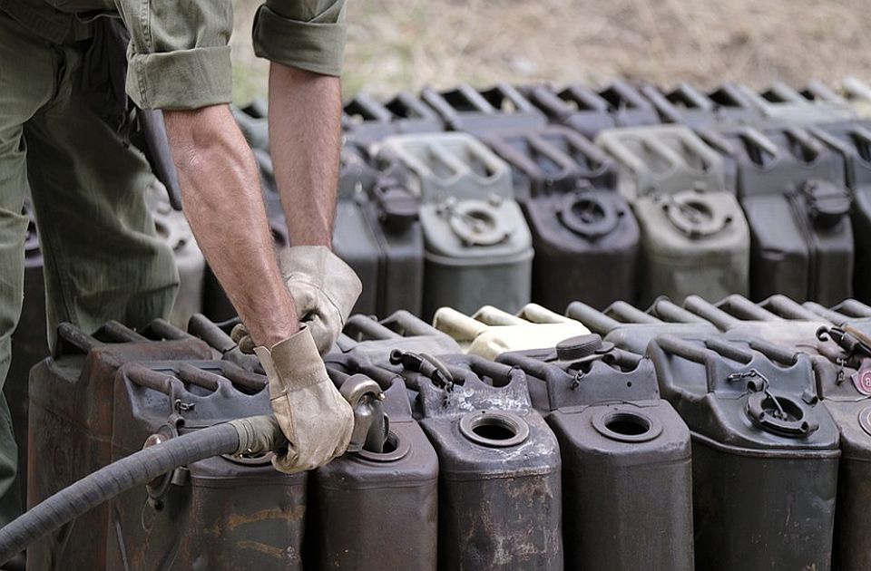Ukoliko se u Srbiji poremeti snabdevanje naftom: Koraci koji prethode proglašenju krizne situacije