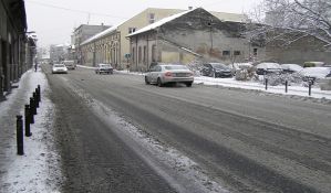 Putari će morati da očiste puteve dva sata nakon što padne sneg