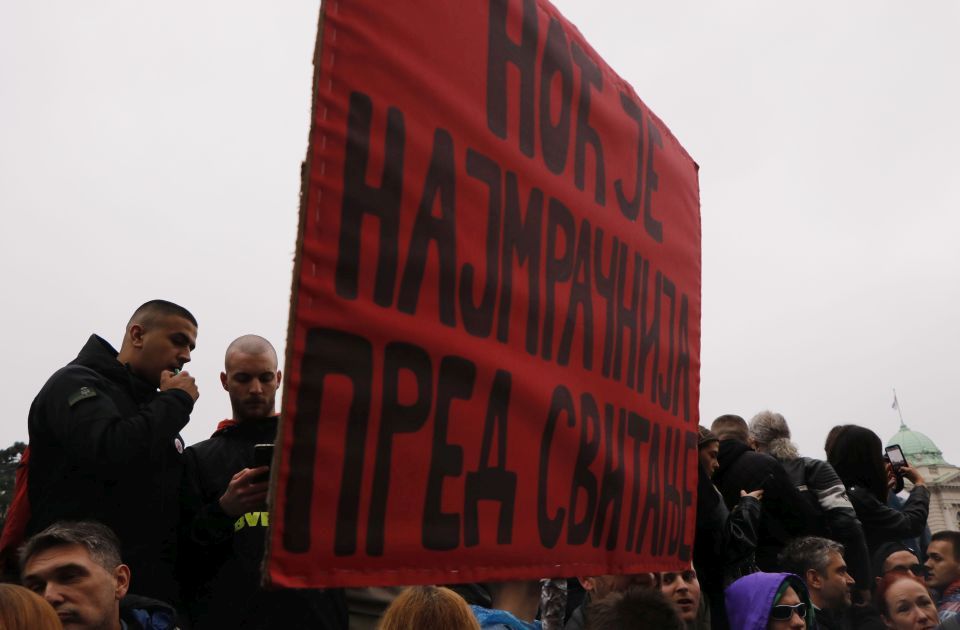 Studenti uputili ultimatum vlasti: Ili raspisivanje izbora do 28. juna - ili građanska neposlušnost Studenti uputili ultimatum vlasti: Ili raspisivanje izbora do 28. juna - ili građanska neposlušnost