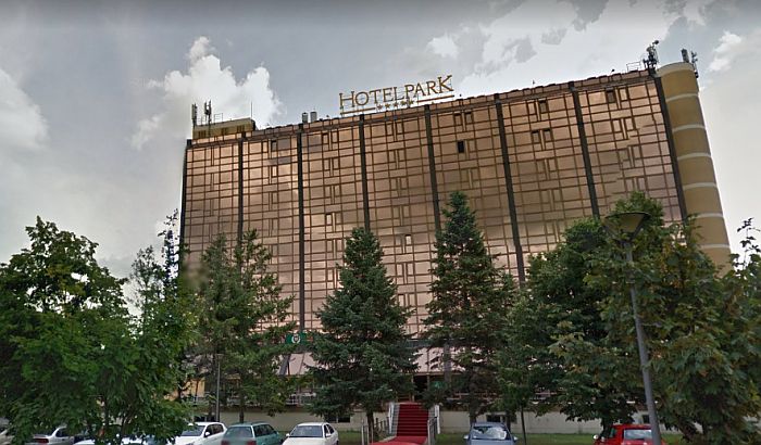 Muškarac preminuo u bazenu Hotela "Park"