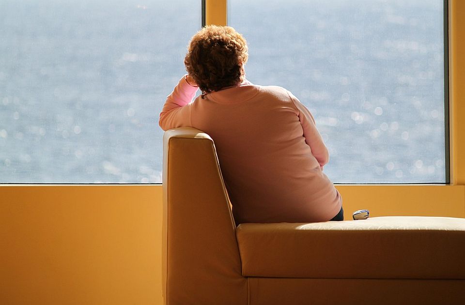 Usamljenost ubrzava starenje, više nego cigarete ili fizička neaktivnost