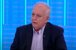 Akademik Teodorović: Odvrtao bih sijalice ako se Brnabić i Nikolić isele iz vila