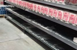 Vlada Srbije sutra ograničava cenu šećera u svim pakovanjima
