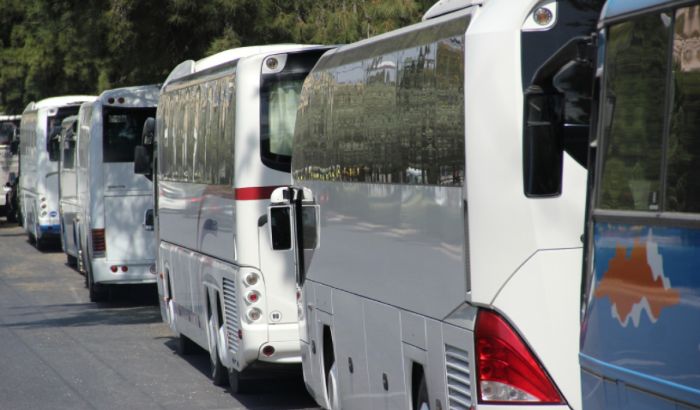 Više od 10 punih autobusa iz Srbije otišlo na miting Erdogana u Sarajevu