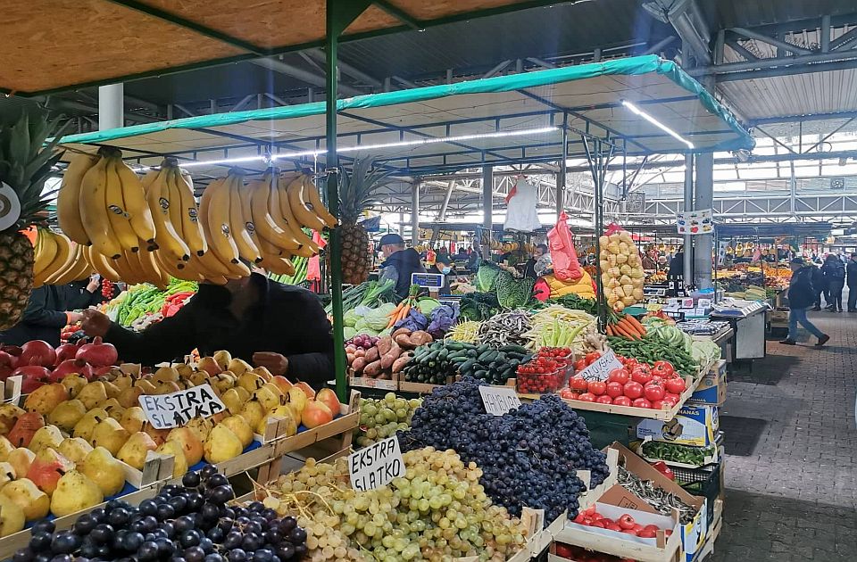 Sve se manje kupuje na pijacama, marketi prejaka konkurencija