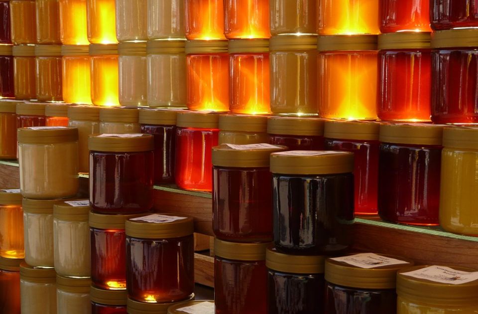 Od 25 uzoraka meda na domaćem tržištu čak 22 falsifikata