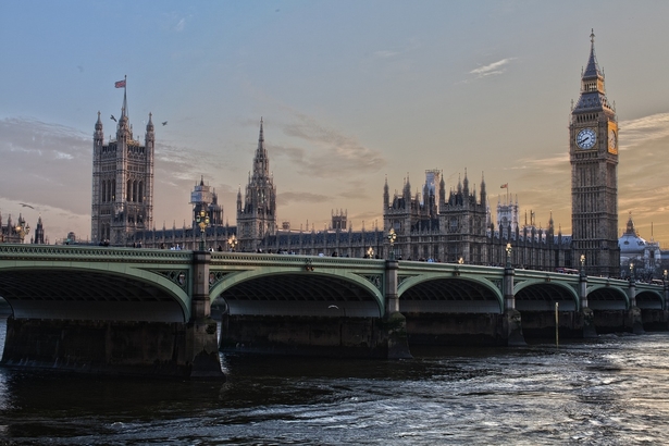 Britanski parlament zabranio dremanje i vikanje tokom sednica