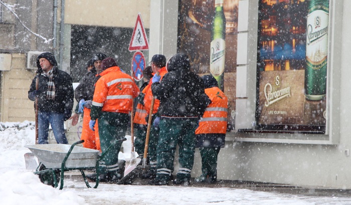 VIDEO, FOTO: Zavejan Novi Sad, zimske službe na terenu