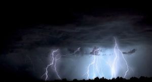 Meteorolozi iz regiona upozoravaju: Narednih dana oluje i obilne padavine, moguće i poplave
