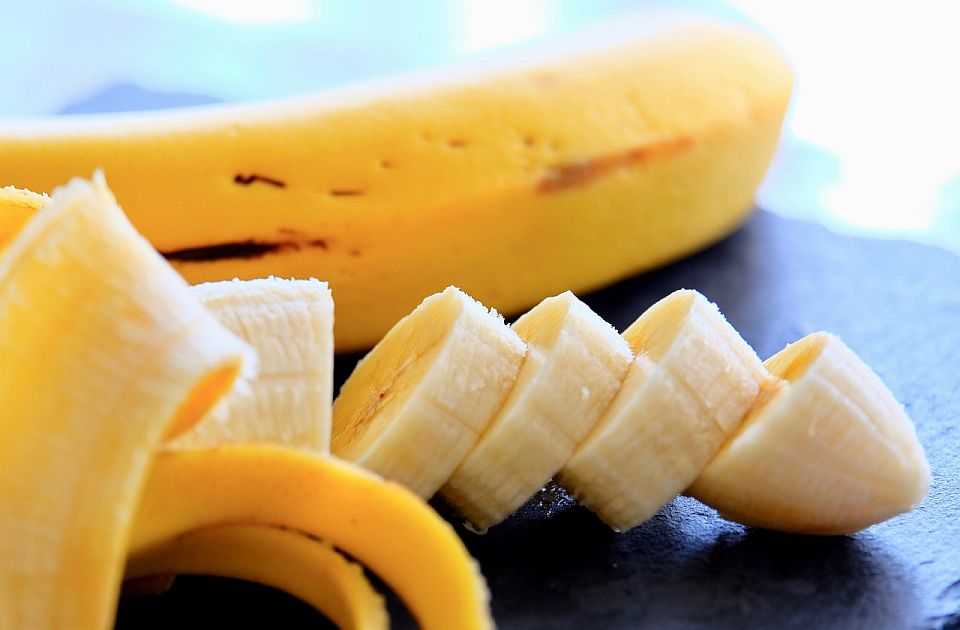 Banane nemojte držati zajedno sa drugim voćem - ovo su razlozi zašto 