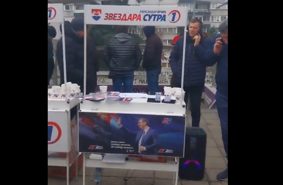 VIDEO: Krivična prijava protiv članova SNS jer su sa štanda puštali Tompsona