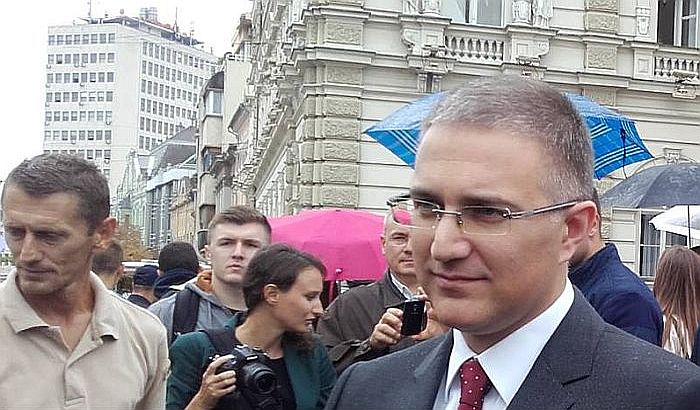 Stefanović najavio oštrije kazne za napade na policajce