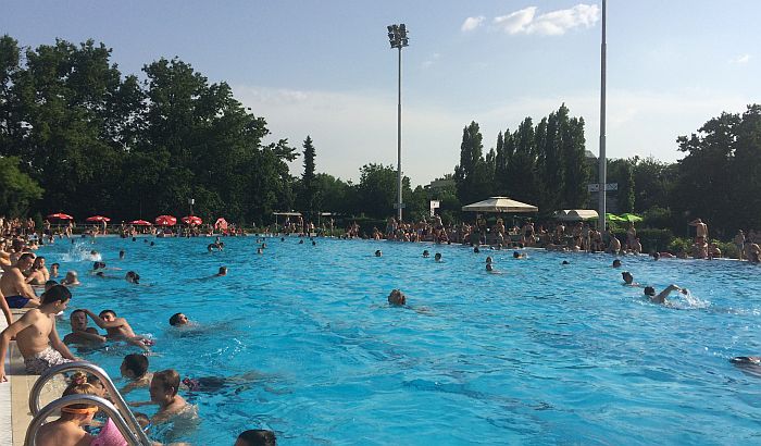 Kraj sezone kupanja na Sajmištu, produžena sezona na otvorenim bazenima Spensa