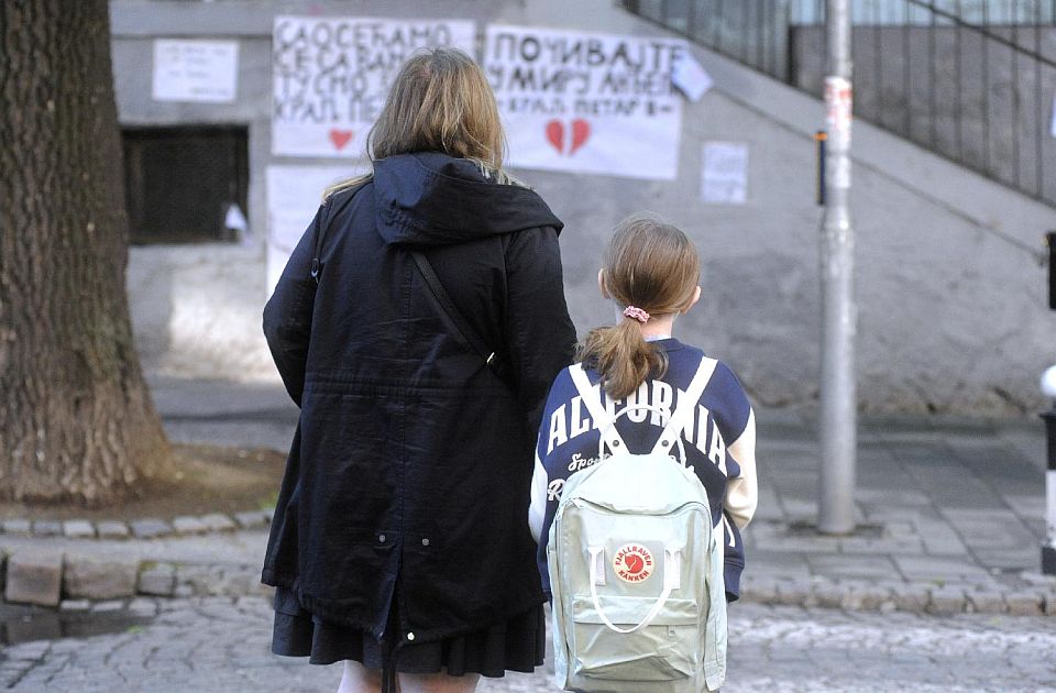Vučić: Angažovaćemo svetske stručnjake iz Norveške i UNICEF da rade na podršci deci i roditeljima