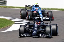 Ekipa Formule 1 Alfa Tauri menja ime - u Visa Keš Ep RB