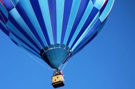 Četvoro poginulo, jedan teško povređen u padu turističkog balona u Albukerkiju