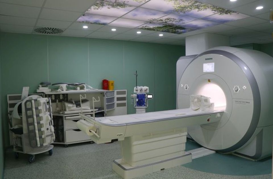Na magnetnu rezonancu čeka najmanje 7.000 ljudi, neki na listi duže od dve godine