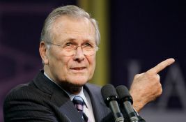 Preminuo Donald Ramsfeld, arhitekta invazije na Irak