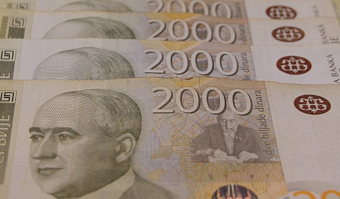 Nova ekonomija: Milijardu i po dinara za podršku RFZO prebačeno na Puteve Srbije