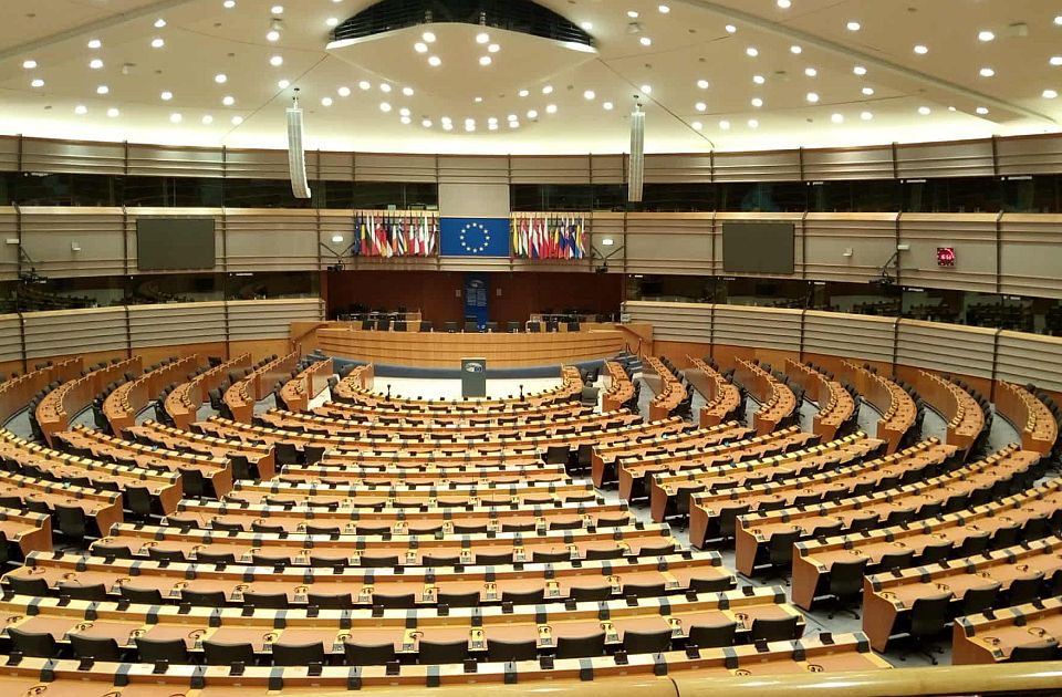 "Srbija na prekretnici: Godinu dana posle Novog Sada": Diskusija u Evropskom parlamentu u utorak "Srbija na prekretnici: Godinu dana posle Novog Sada": Diskusija u Evropskom parlamentu u utorak
