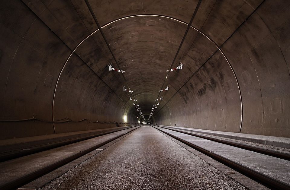 Tunel koji bi povezao Rusiju i Aljasku bio bi dvostruko duži od Evrotunela Tunel koji bi povezao Rusiju i Aljasku bio bi dvostruko duži od Evrotunela