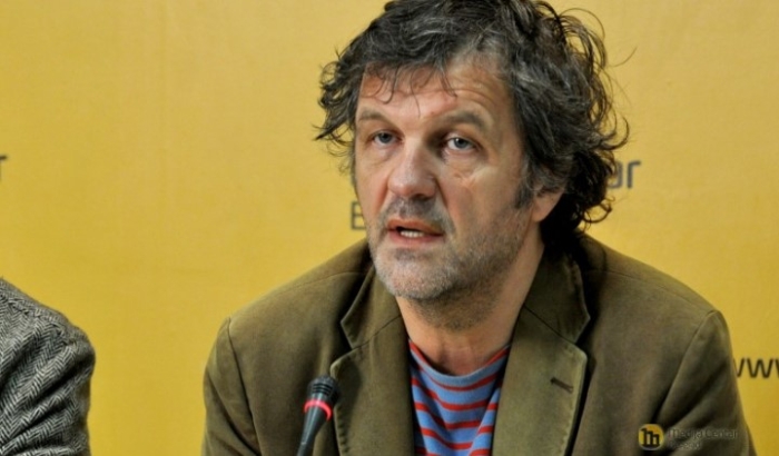 Kusturica zaboravio da izvadi metke iz ručne torbe kada je krenuo u Rumuniju