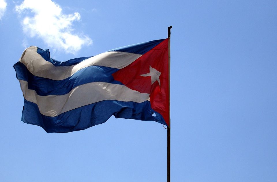 Rusija poslala dva aviona humanitarne pomoći Kubi