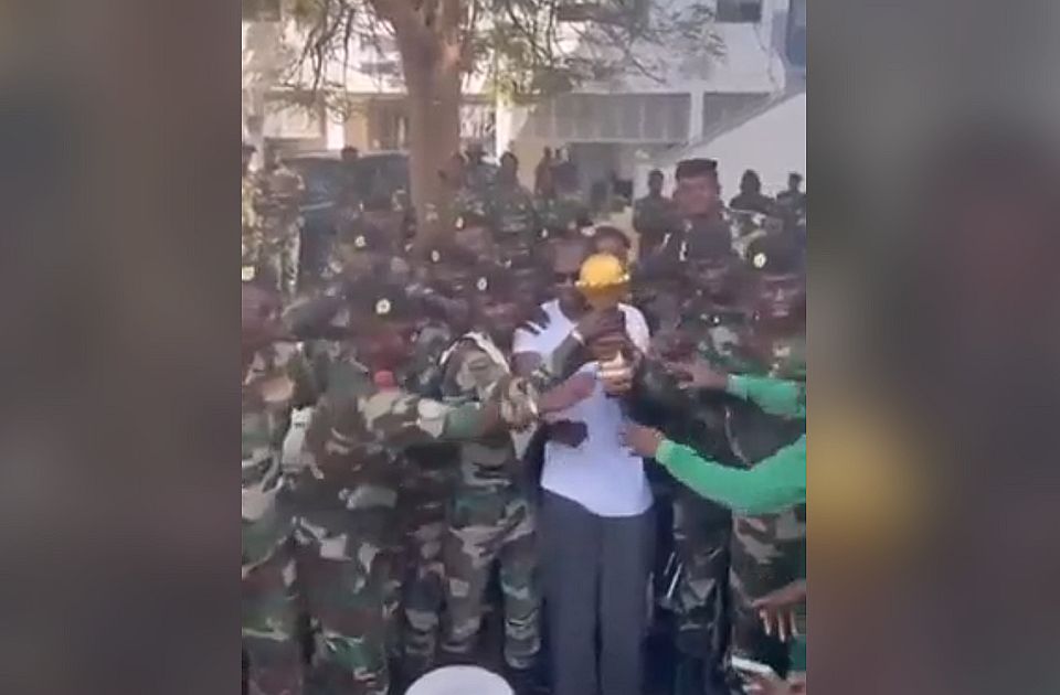 Senegalci sakrili fudbalski trofej u vojnoj bazi, ne žele da ga prepuste Maroku