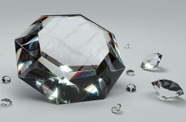 Najveći beli dijamant izložen u Dubaiju uskoro na aukcijskoj prodaji 