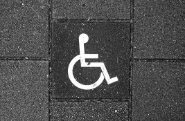 Novosađanka traži da se postavi rampa za osobe sa invaliditetom na keju, evo šta kažu nadležni