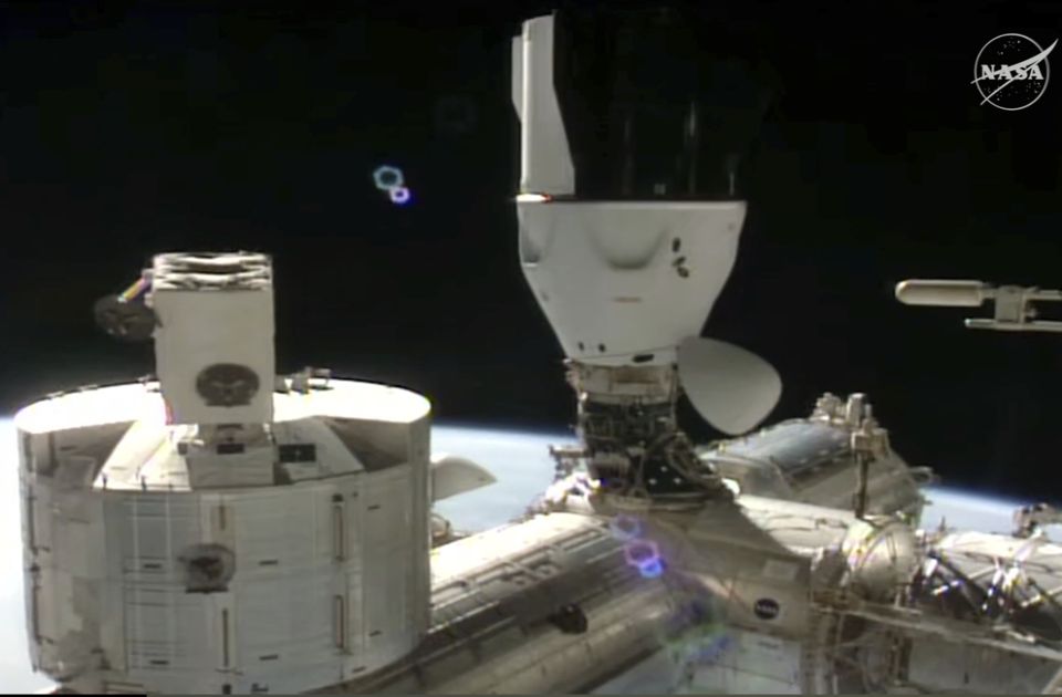 "SpaceX" prevezao novu posadu na Međunarodnu svemirsku stanicu "SpaceX" prevezao novu posadu na Međunarodnu svemirsku stanicu
