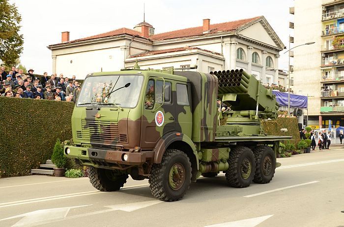 Prevrnuo se kamion Vojske Srbije koji je prevozio rakete