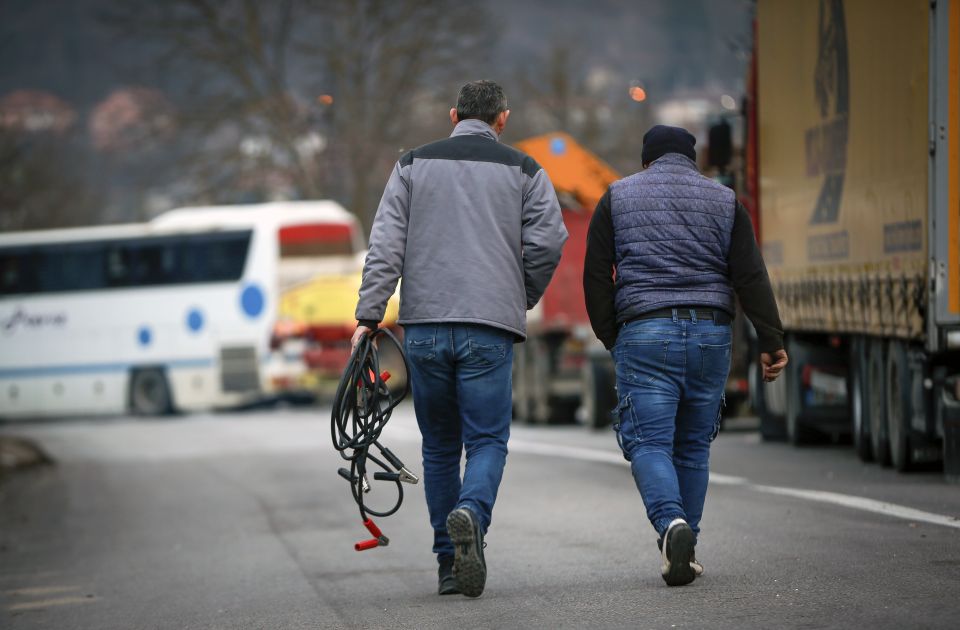 Majka dečaka ranjenog kod Štrpca: Bila sam u šoku, očekujem da Albanac koji je pucao bude kažnjen