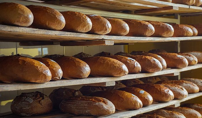 Srbija uvozi i "svež" hleb