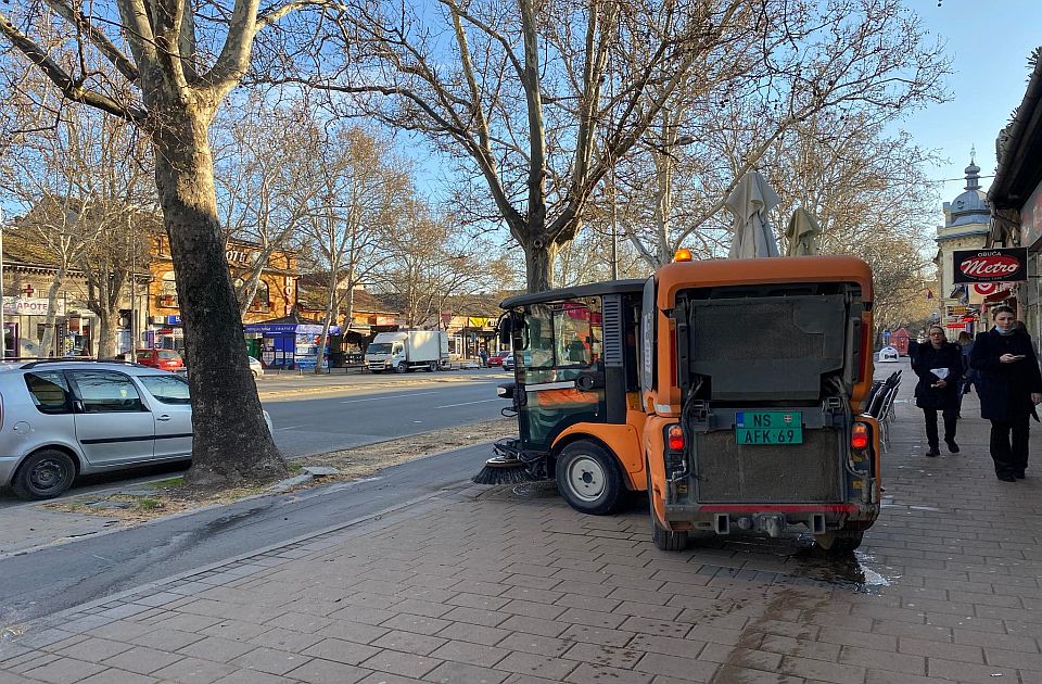 Novi Sad daje milione za uklanjanje žvaka iz centra, posao dobila proverena firma