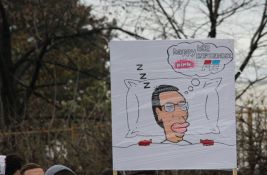 Vučić: Ljudi toliko žele samo fotelju, dok ja celo veče sanjam velike snove i ne jedem ništa