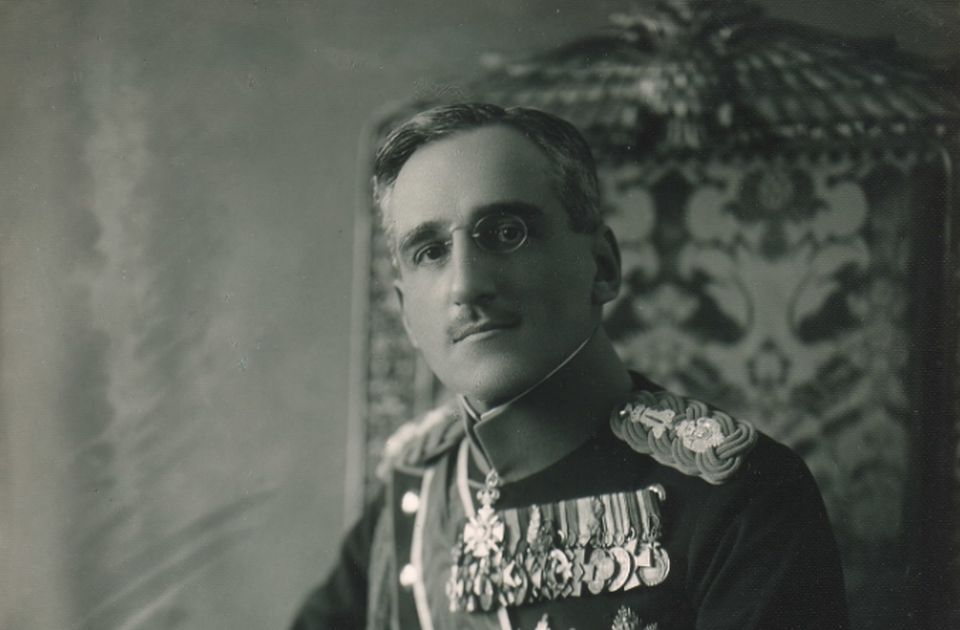 Na današnji dan: Aleksandar Karađorđević postao knez, Izrael i PLO potpisali mirovni sporazum