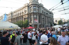 Treći dan blokade ispred Vlade Srbije: Profesori ostaju tu do ispunjenja zahteva