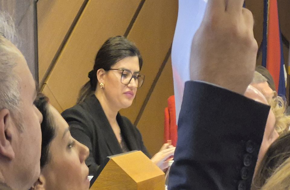 Dina Vučinić: Rado bih izašla u susret i raspisala izbore, ali poštujem zakon