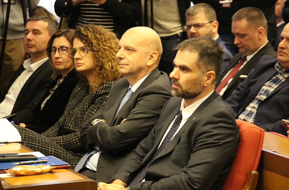 Novosadski odbornici u klupama posle tri meseca: Skupština ko da ne postoji