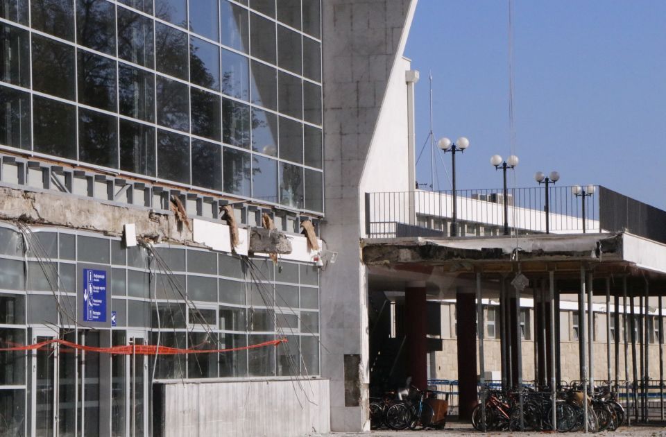 Dragičević Dičić: Postupak za nadstrešnicu se ne može završiti brzo, već je izgubljeno mnogo vremena 