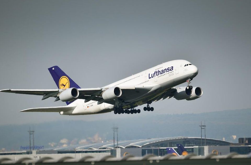 Bizarni potezi zbog manjka osoblja: Avio-kompanije povećavaju cene karata da odbiju putnike 