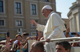 Papa: Humanitarna situacija u Gazi je sramotna, ne možemo da prihvatimo bombardovanje civila